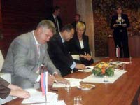 Универсал-Спецтехника (Россия)  и Way industry (Словакия) подписали договор об уполномоченном торговом представительстве