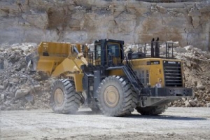 Komatsu_WA900-3